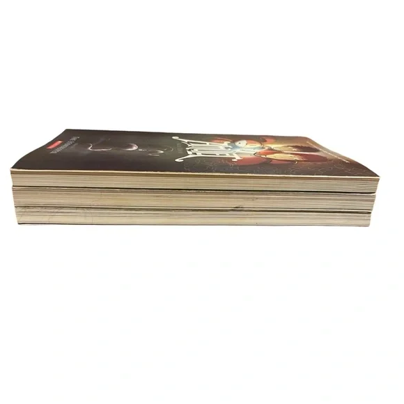 Amulet Graphic Novel Series Books 1, 4, & 7 by Best Selling Author Kazu Kibuishi - Picture 4 of 6